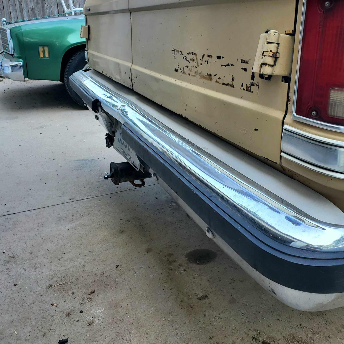 Tiny Trailer Hitch Gag Gift – Funny Truck Accessory