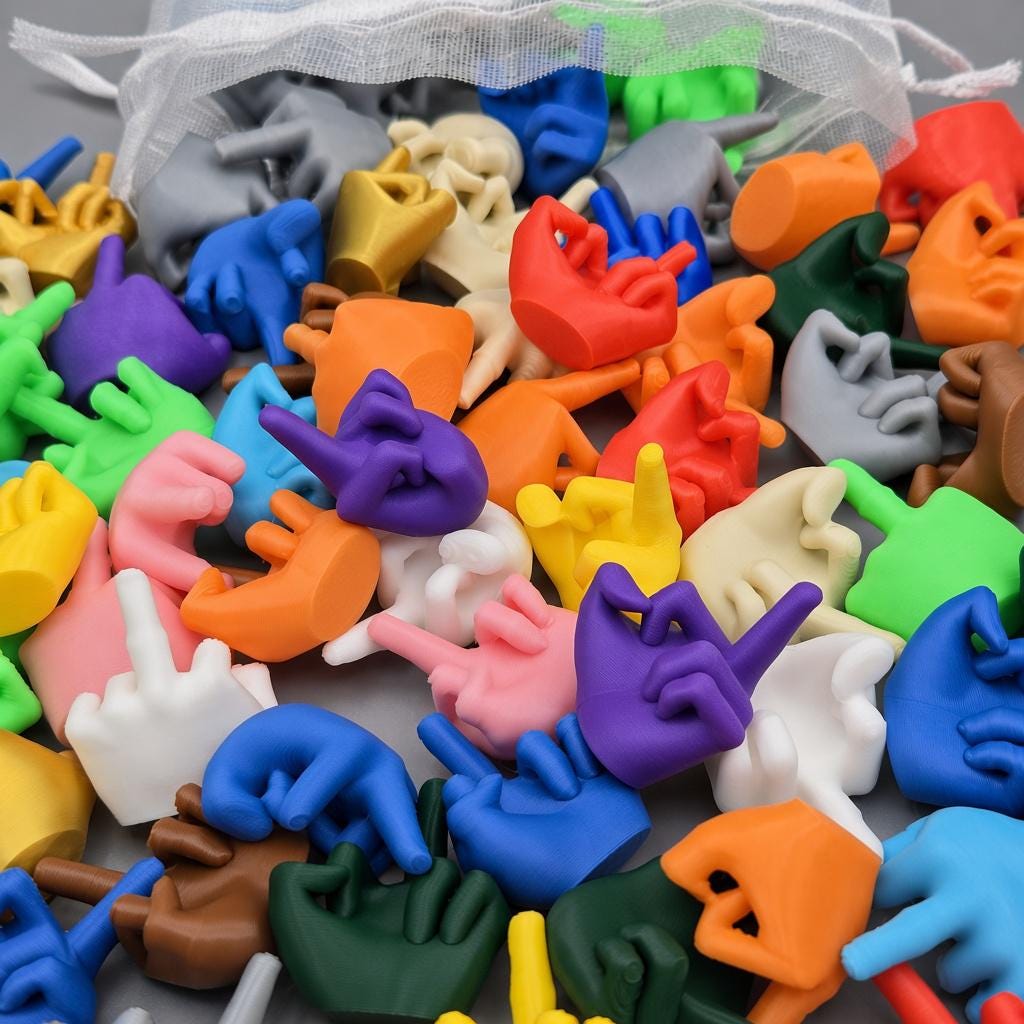 Mini Middle Finger Figurines – Funny Gag Gift (10–100 Pack)